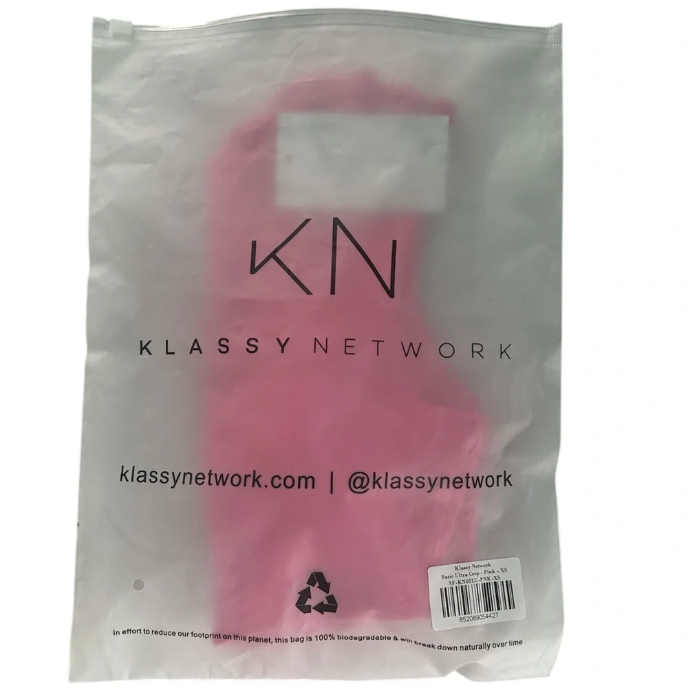 Klassy Network || NWT Padded Crop Top - Picture 4 of 4